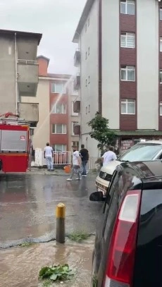 Ereğli'de Hızlı Müdahale ile Ev Yangını Söndürüldü