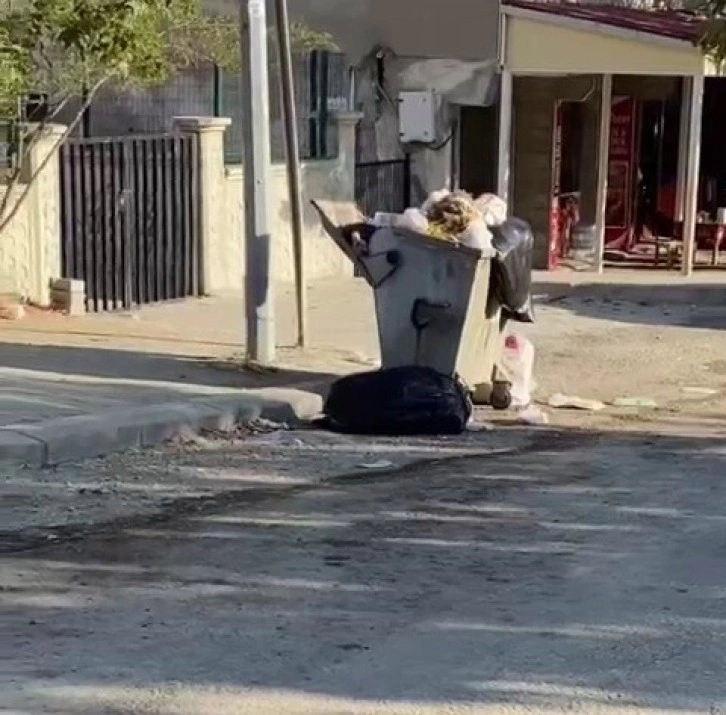 Sincik ilçesinde Biriken Çöp Atıkları Vatandaşları Rahatsız Ediyor