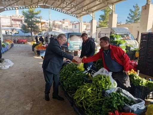 Başkan Şahin’den, semt pazarı ziyareti