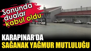 Karapınar'da  sağanak yağmur mutluluğu