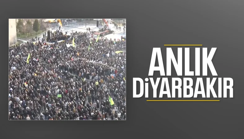 Öcalan'ın çağrısı Diyarbakır ve Van'da dev ekranlarda takip edildi